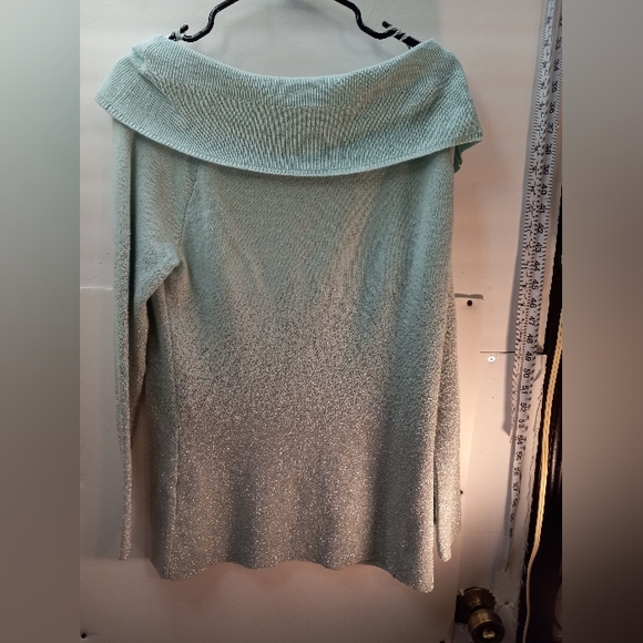 New York & Company Metallic Tunic New Years Christmas Festive Sweater Holiday - Picture 3 of 15